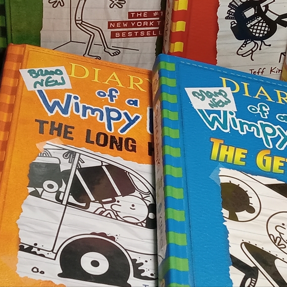 SALE FOR $70. SET OF 10 DIARY THE WIMPY KID BOOKS - Picture 6 of 7